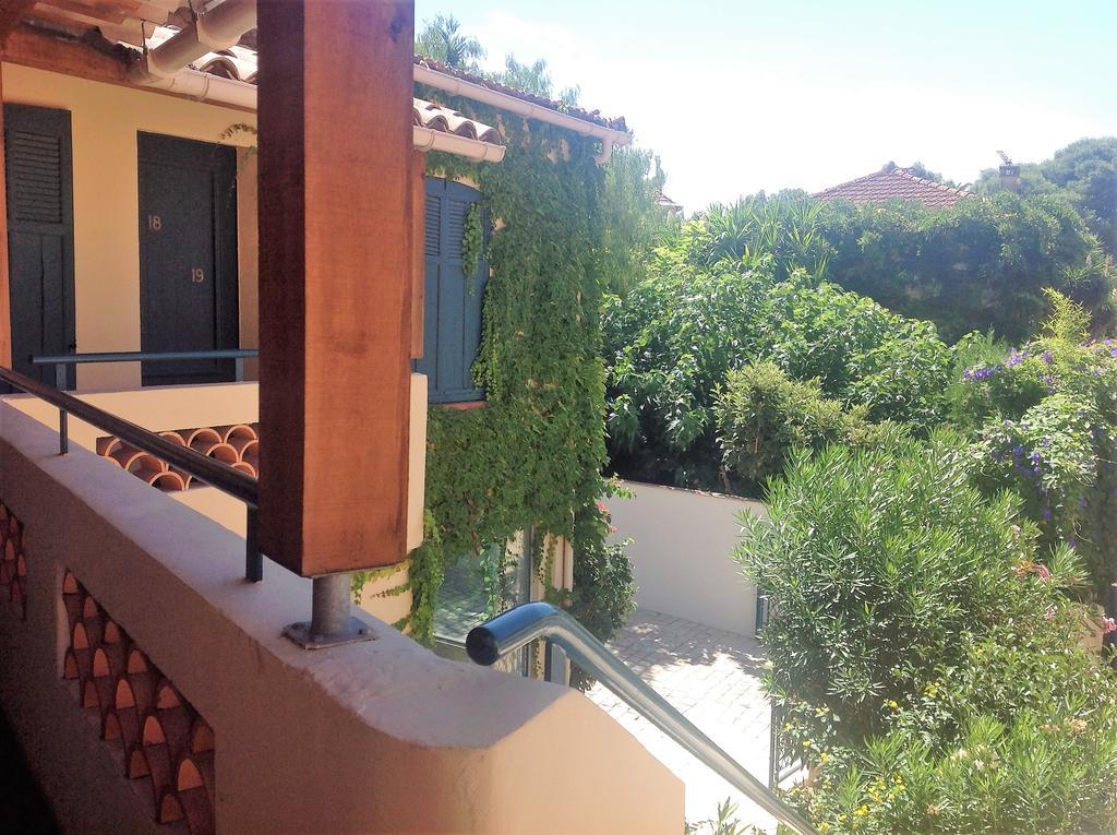 Les Lauriers Otel Saint-Tropez Dış mekan fotoğraf
